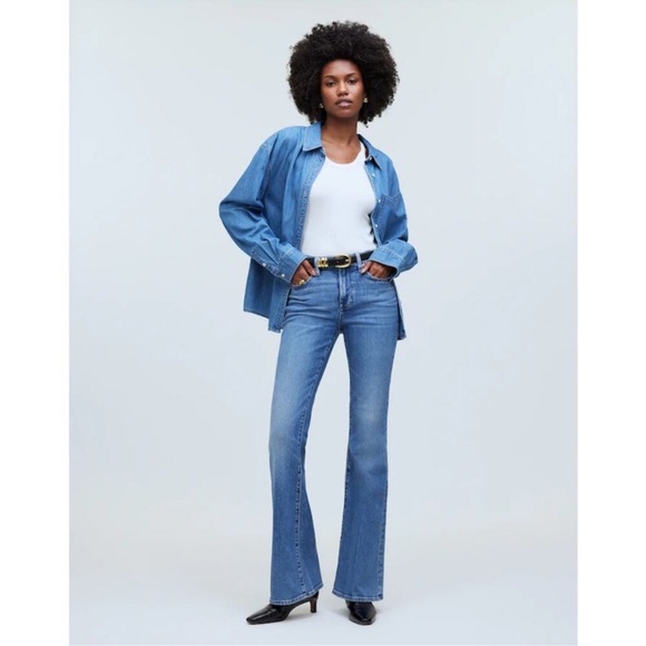 Madewell Denim - Madewell The Flea Market Flare High Rise Denim Jeans in Amaretto Wash